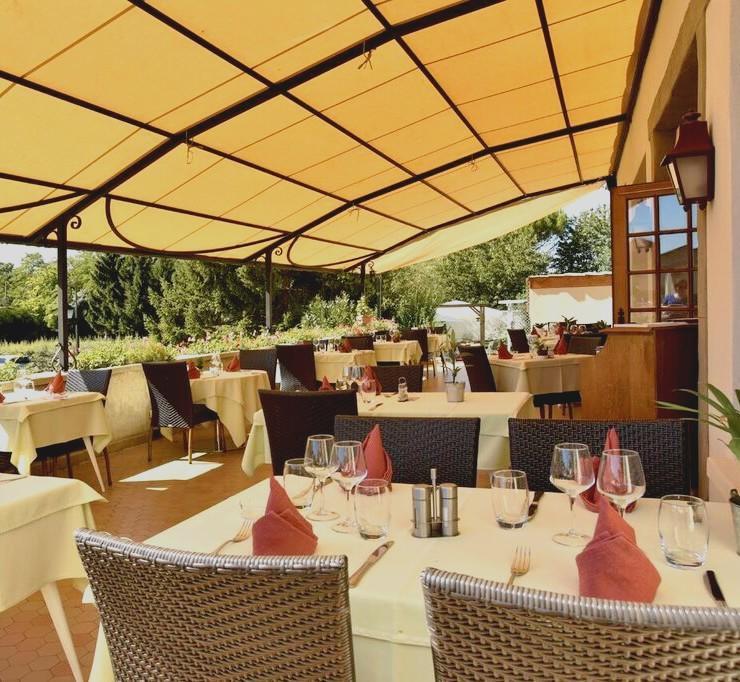 Logis Hotel-Restaurant Le Relais Hauterives Exterior photo